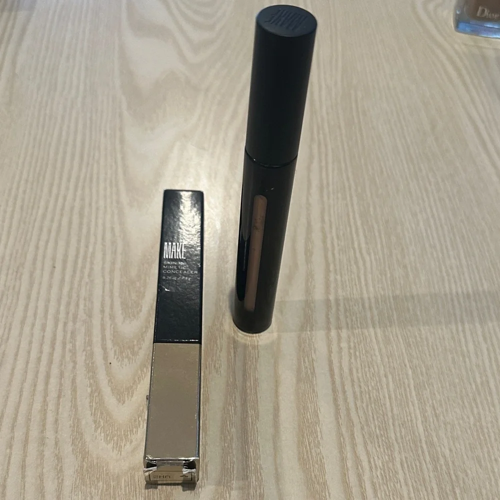 Skin Mimetic Concealer In 04 Light Warm